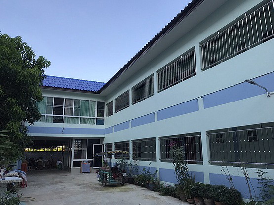Condo — photo 1