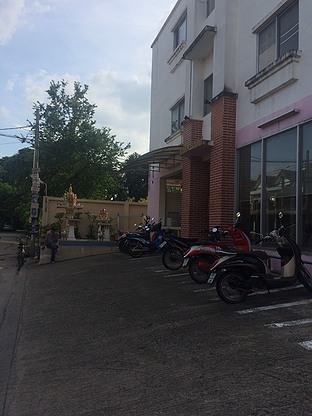 Condo · Khan Na Yao, bangkok — photo 1