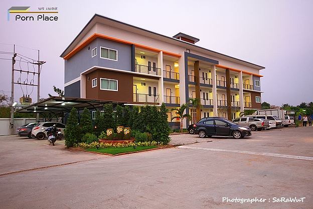 Condo — photo 1
