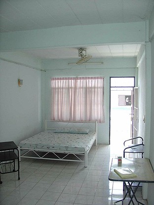 Condo — photo 3