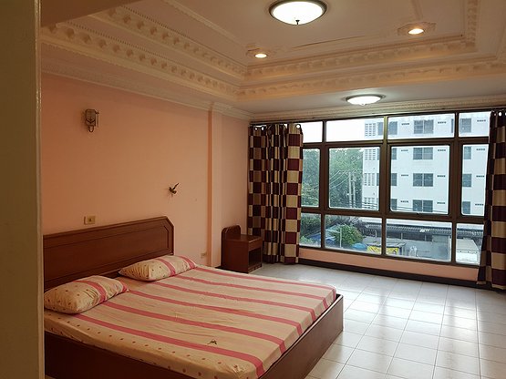 Condo — photo 3