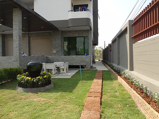 Condo · Phasi Charoen, bangkok — photo 2
