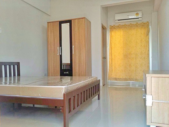 Condo · Khan Na Yao, bangkok — photo 2