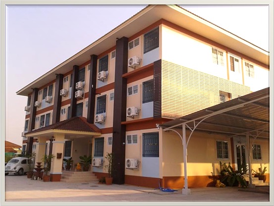 Condo — photo 1