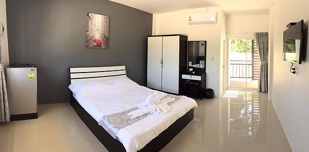 Condo — photo 1