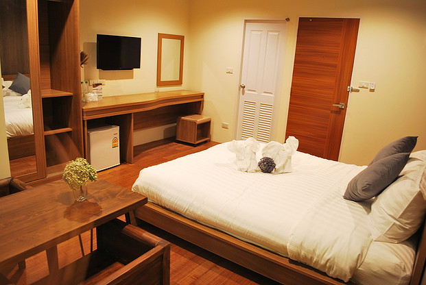 Condo — photo 3