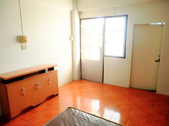 Condo — photo 3