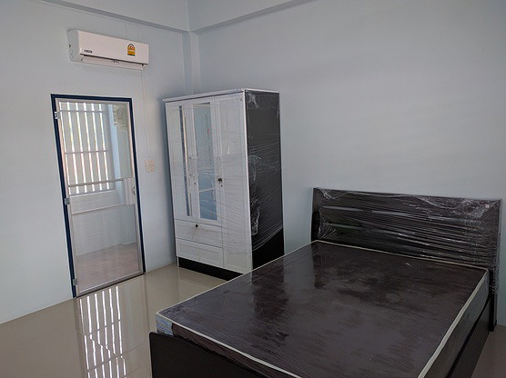 Condo · Mueang Chon Buri, chon_buri — photo 2