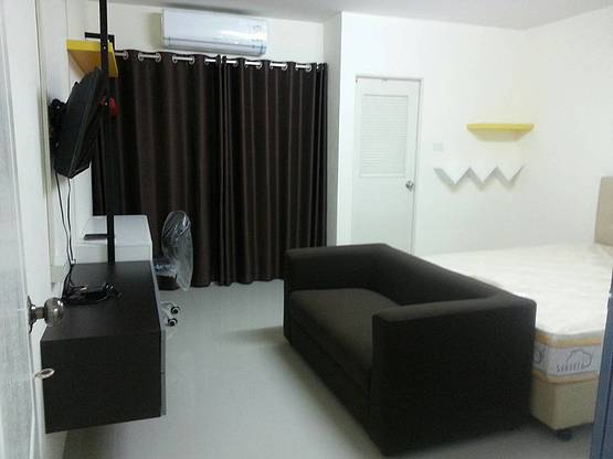 Condo · Mueang Chon Buri, chon_buri — photo 1