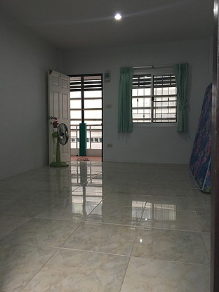 Condo — photo 1