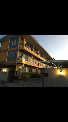 Condo — photo 1