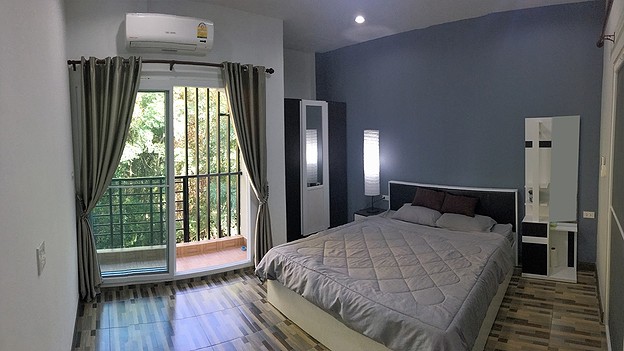 Condo — photo 2