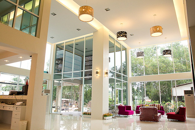 Condo — photo 2