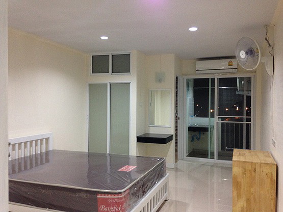 Condo — photo 3