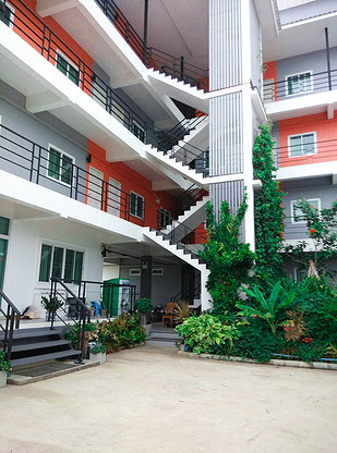Condo — photo 3