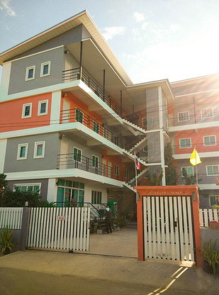 Condo — photo 1