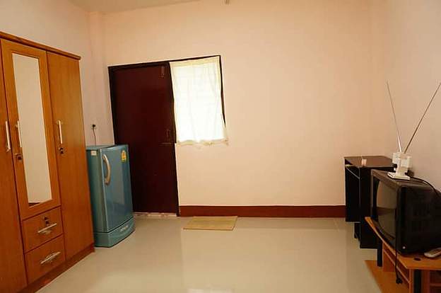 Condo — photo 2
