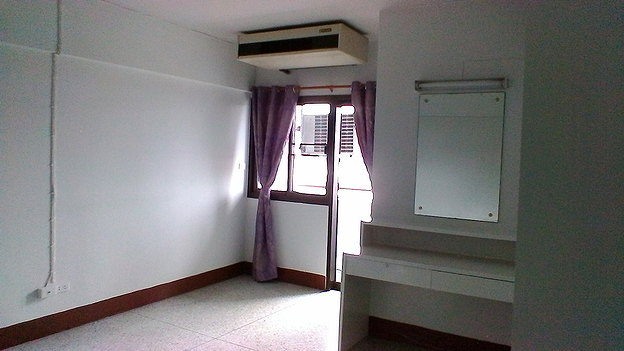 Condo · Bang Kapi, bangkok — photo 1