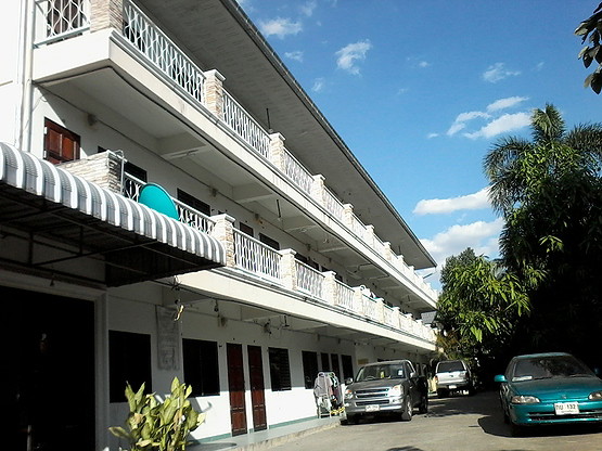 Condo — photo 2