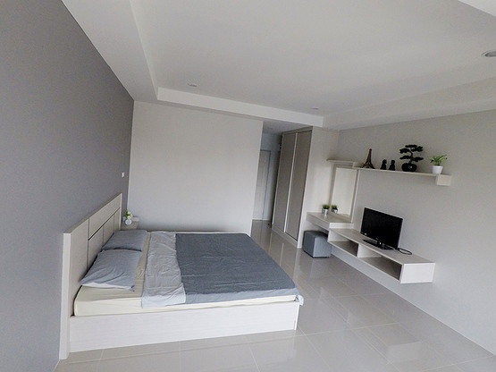 Y.P. Residence — photo 3