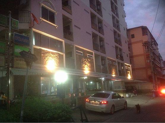 Condo · Bang Khun Thian, bangkok — photo 2
