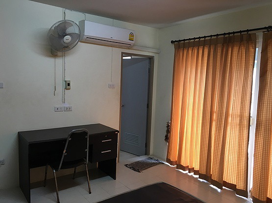 Condo · Mueang Chon Buri, chon_buri — photo 1
