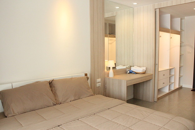 Condo · Watthana, bangkok — photo 1