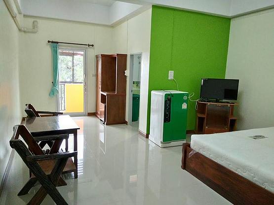 Condo — photo 1