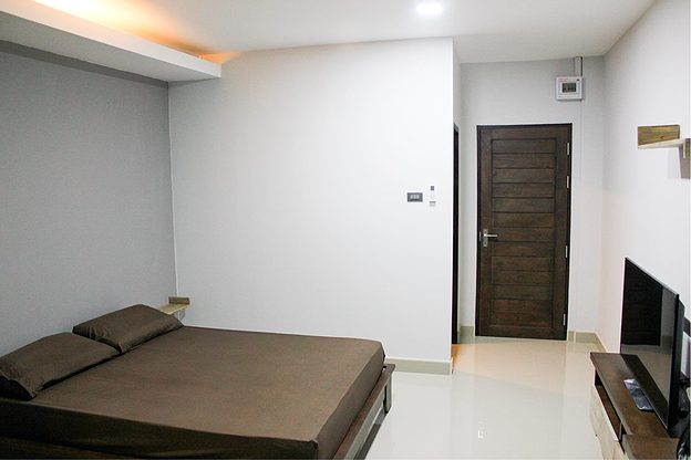 Condo — photo 3