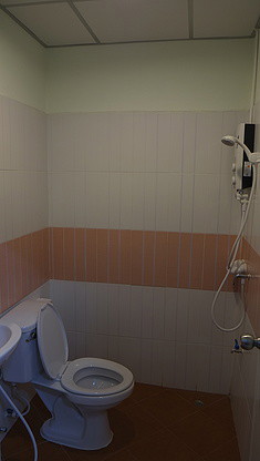 Condo · Mueang Chon Buri, chon_buri — photo 2