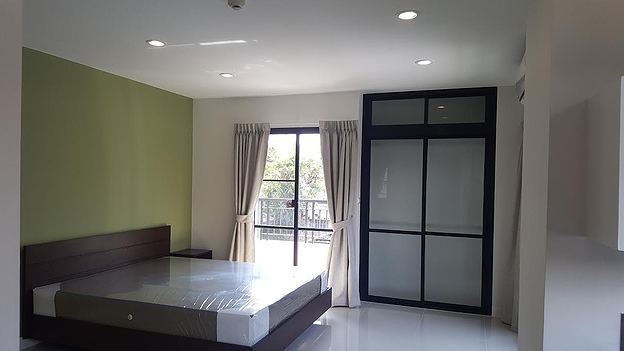 Condo · Phra Khanong, bangkok — photo 2