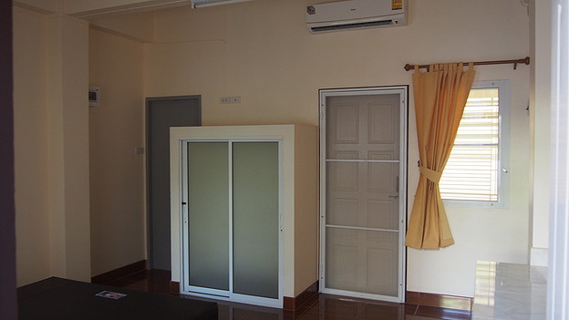Condo · Mueang Chon Buri, chon_buri — photo 3