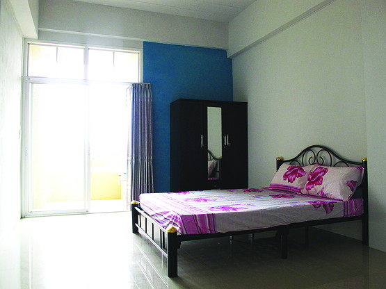 Condo — photo 2