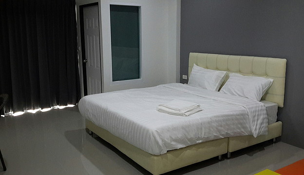 Condo — photo 2