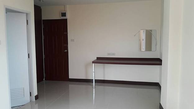 Condo · Si Racha, chon_buri
