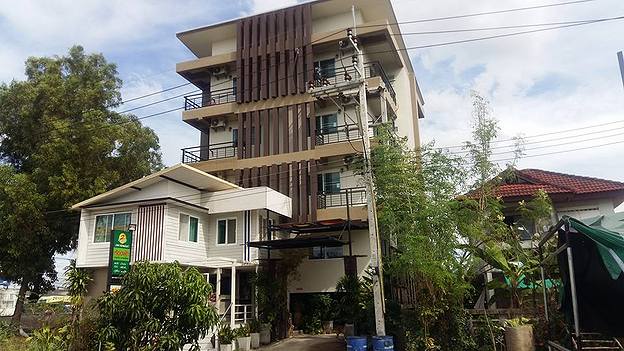Condo — photo 1