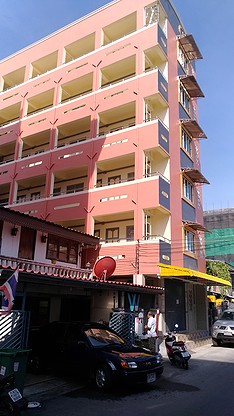 Condo — photo 2