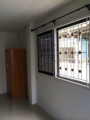 Condo · Bang Khun Thian, bangkok — photo 2