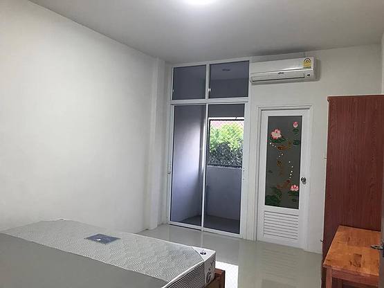 Condo — photo 2