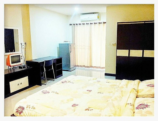 Condo — photo 2