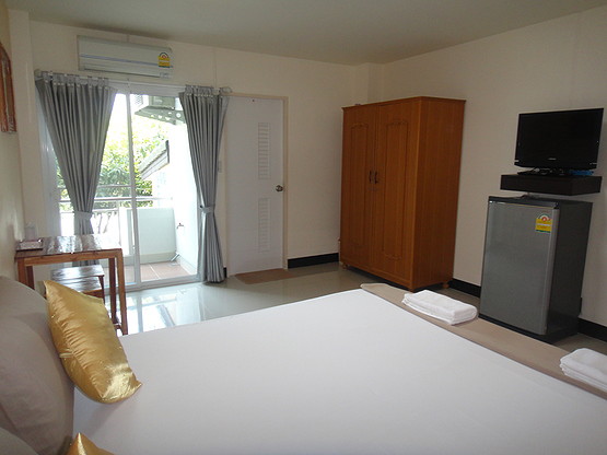 Condo — photo 3