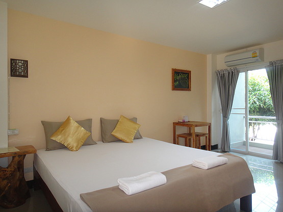 Condo — photo 2