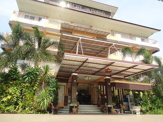 Condo — photo 1