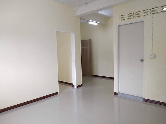 Condo · Mueang Samut Prakan — photo 4