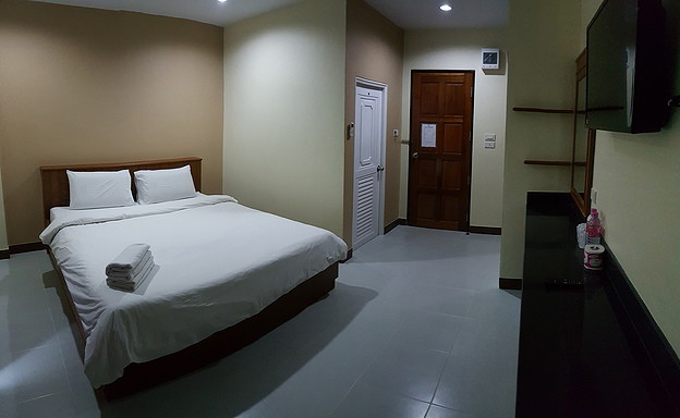 Condo — photo 3