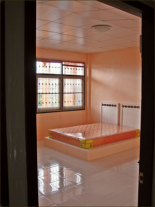 Condo — photo 1