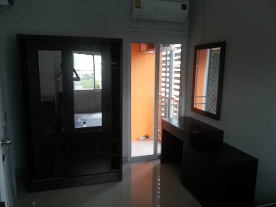 Condo · Huai Khwang, bangkok — photo 3