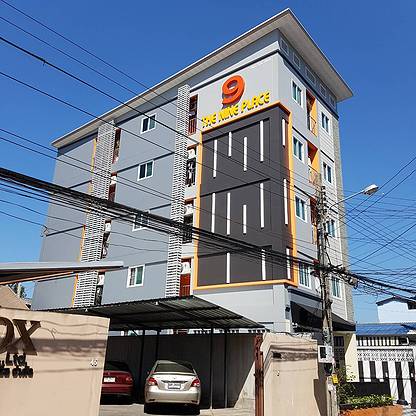 Condo · Huai Khwang, bangkok — photo 1