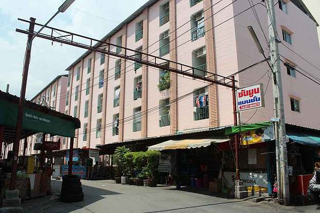 Condo · Wang Thonglang, bangkok — photo 1