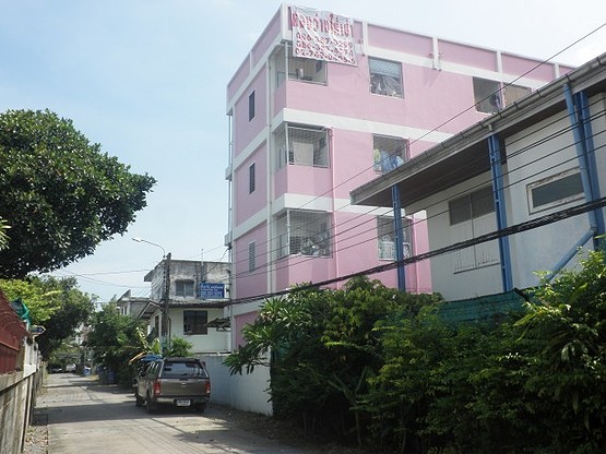Condo · Mueang Samut Prakan — photo 2